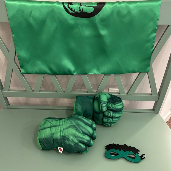 Hulk costume - Picture 8 of 9